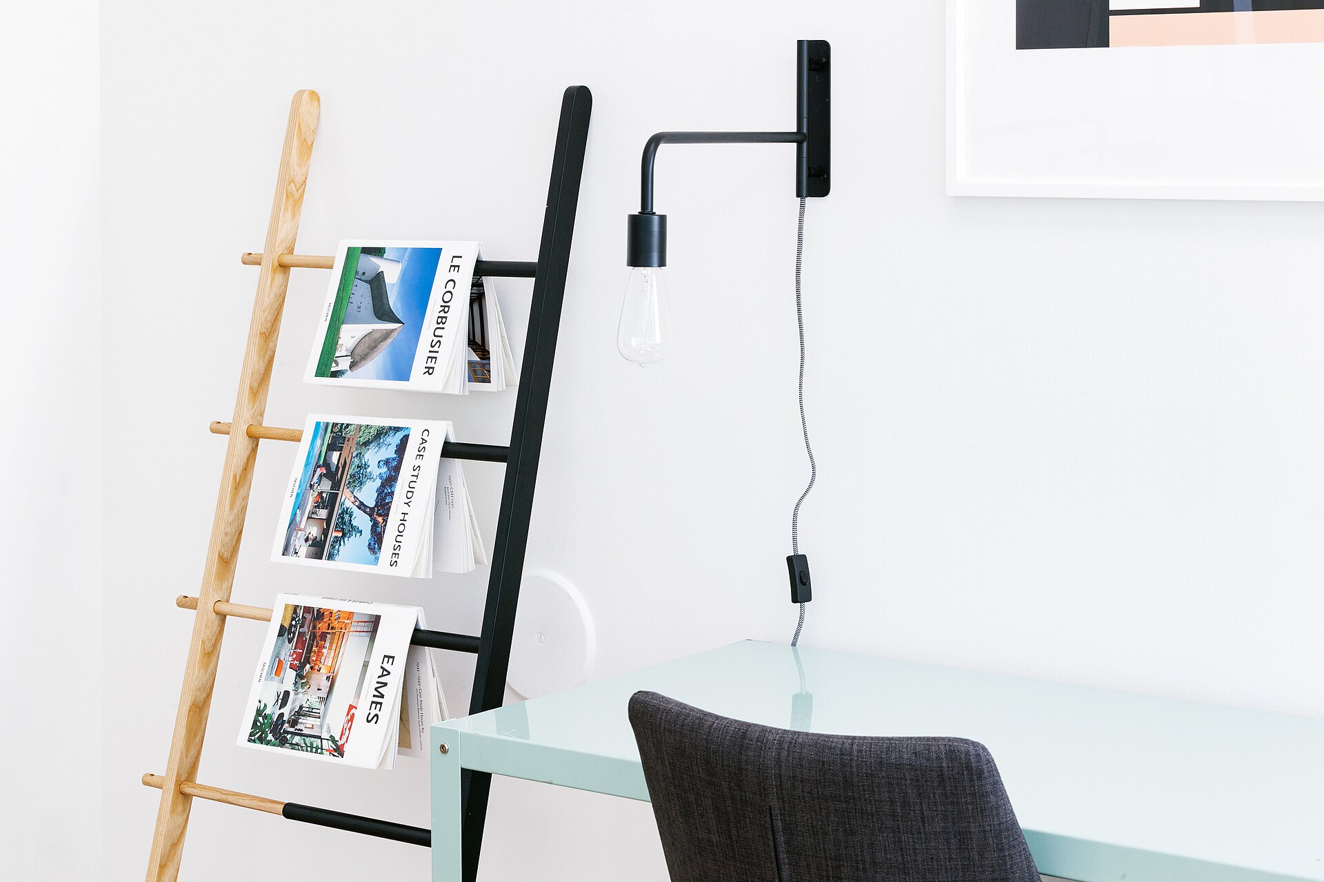 A minimalist interior shaped by natural light
